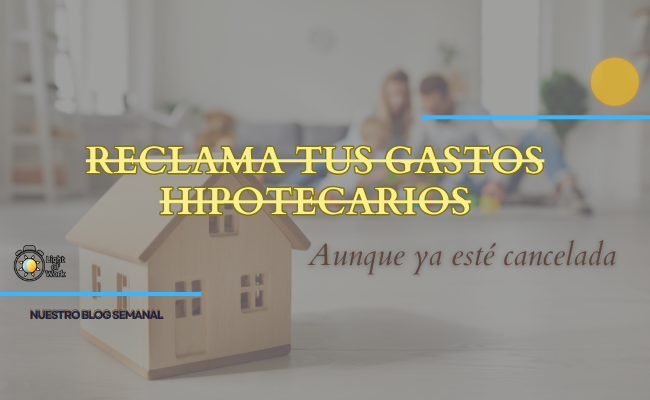 Proceso de reclamación de gastos hipotecarios con asesoría legal especializada, mostrando documentos y cálculos de gastos relacionados con la hipoteca